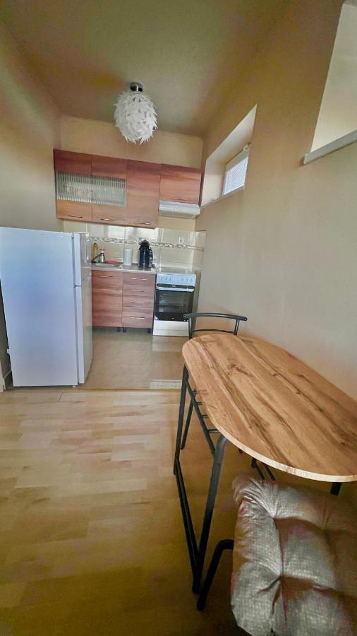 Garzon/ Studio Apartment Sahy Luaran gambar